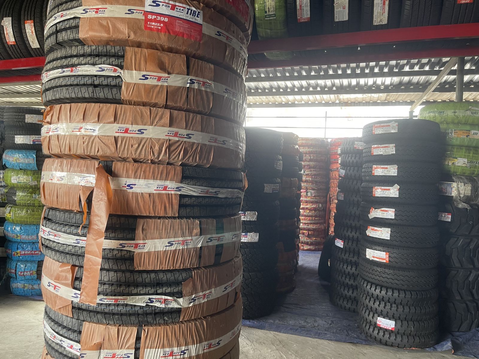 LỐP XE BEN SAN LẤP, MỎ CÔNG TRÌNH Ở TẠI DĨ AN - LỰA CHỌN TỐI ƯU CHO CÔNG TRÌNH